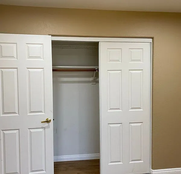 8656 W Willow Ave — Photo 2