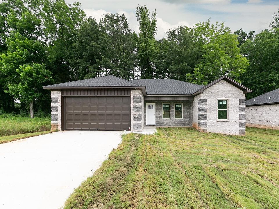 1st image of 16 Bobby Eugene Dr