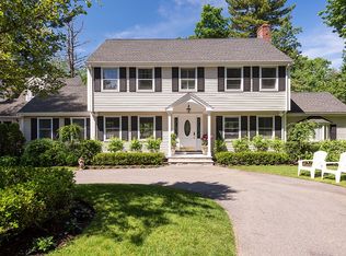 5 Evans Rd, Lynnfield, MA 01940