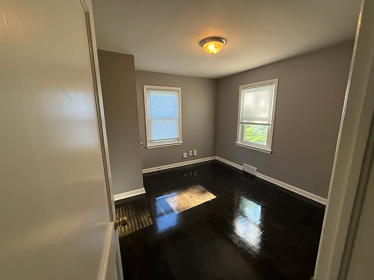 5731 N Amoret Ave — Photo 11