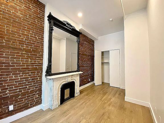 3rd image of 59 E 126th St #2C