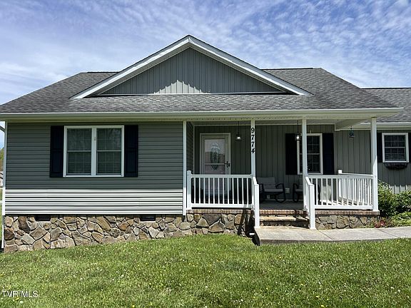3rd image of 9774 Shadow Brook Dr