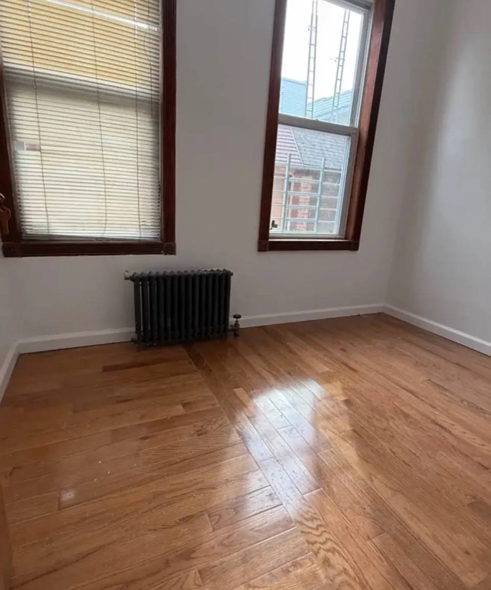 3 bed, 700 sqft, $2,800 — Photo 4