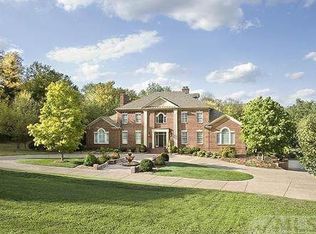 914 Overton Lea Rd, Nashville, TN 37220