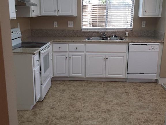 3rd image of 7632 Orpheum Way