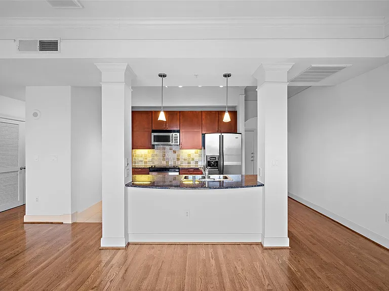 3333 Allen Pkwy #706 — Photo 3