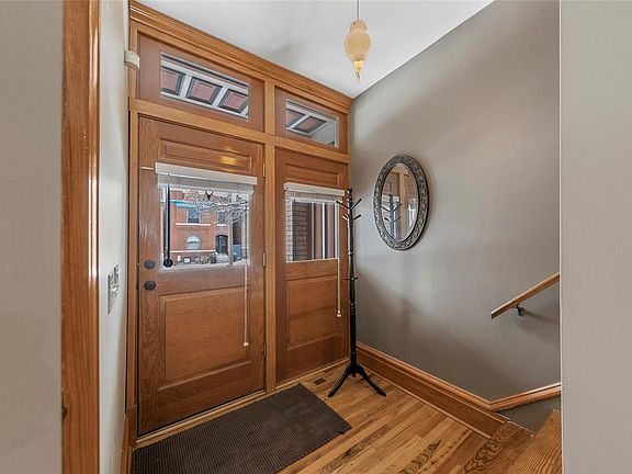 3rd image of 4057 Shenandoah Ave