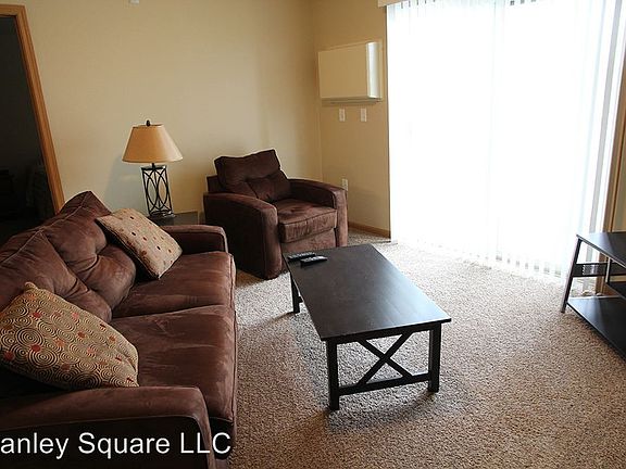 4th image of 501 12th Ave SE APT 211