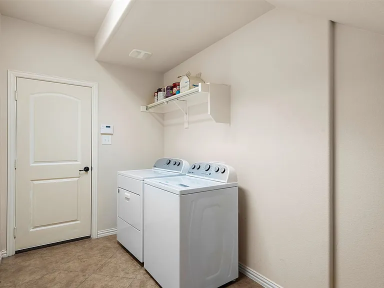 6465 Naples Dr — Photo 21
