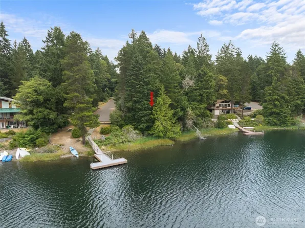 10718 Trout Place, Anderson Island, WA 98303