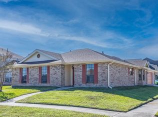 7350 Beauvoir Ct, New Orleans, LA 70128