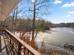 278 Valerie Ln, Lusby, MD