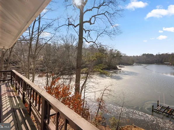 278 Valerie Ln, Lusby, MD 20657