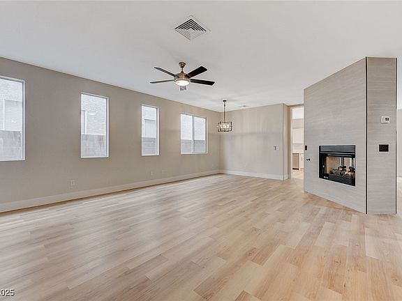 5th image of 10755 Manchester Park Dr