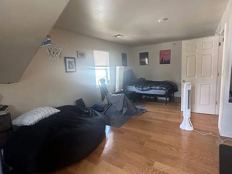 36 Raymond St #1 — Photo 12