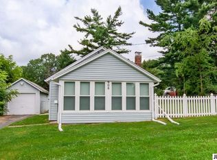 908 Grant St, Jackson, MI