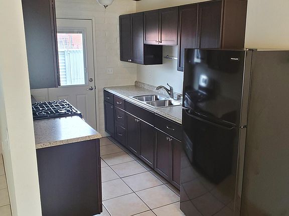 4th image of 3434 E Blacklidge Dr