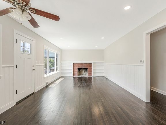 3rd image of 263 N Jackson Ave