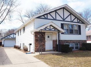 1001 S 87th St, West Allis, WI 53214
