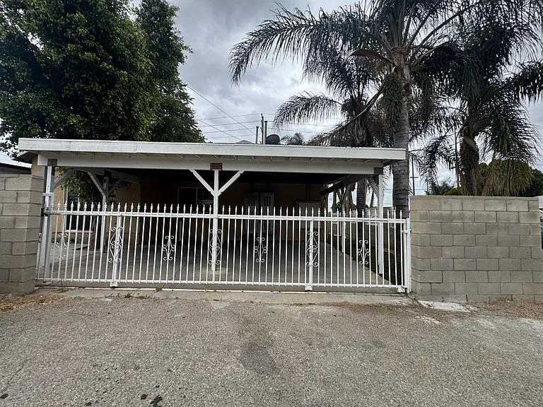 Carport