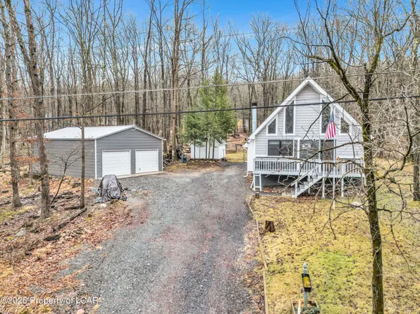 57 Holiday Dr, White Haven, PA 18661