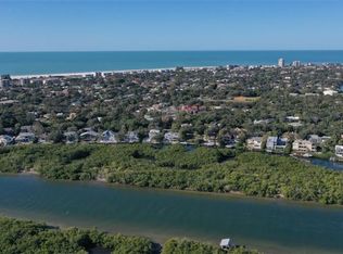 5232 Siesta Cove Dr, Sarasota, FL 34242
