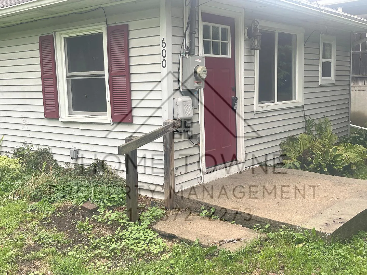600 W Hodge Ave — Photo 4