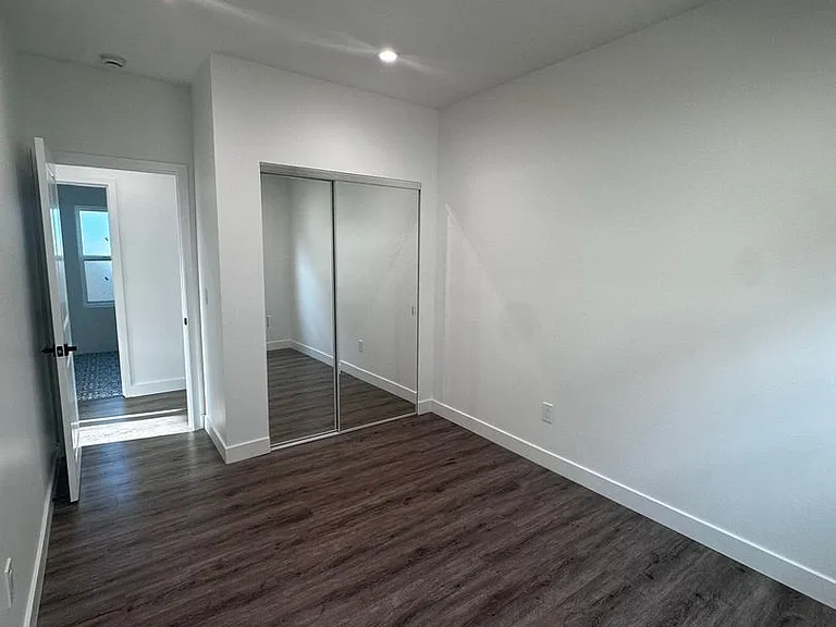 611 Silver Strand Blvd — Photo 32
