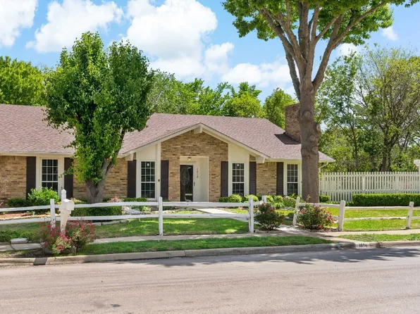 1818 Timbercreek Dr, Garland, TX 75042