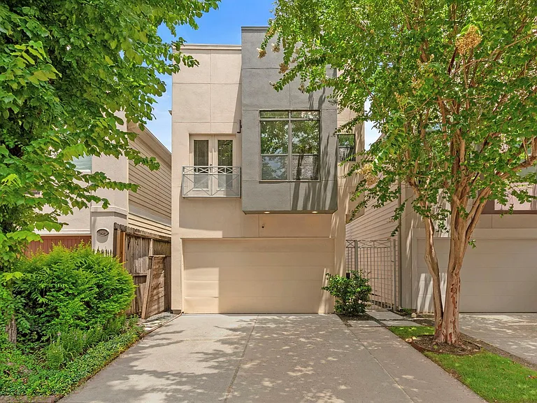 1410 Knox St — Photo 1