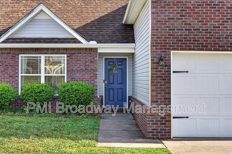 837 Shelton Cir