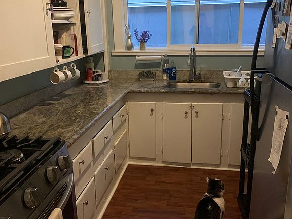 5th image of 229 1st Ave N APT 102
