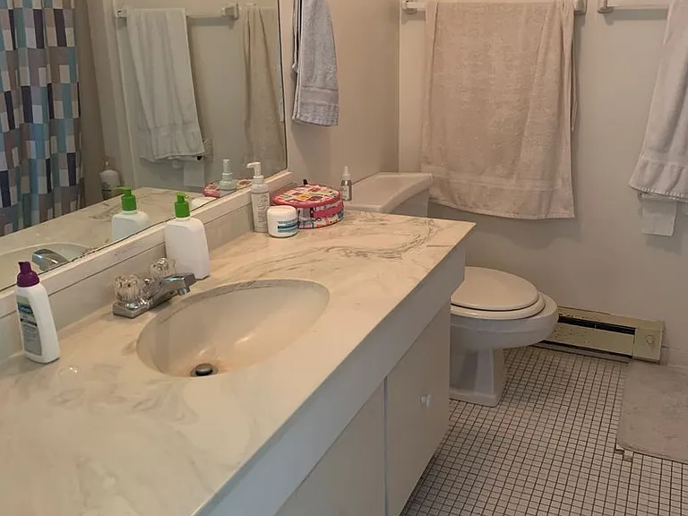 University Park Apartments near Cornell University — Photo 303