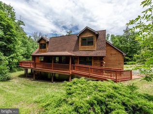 1929 Barnett St, East Earl, PA 17519
