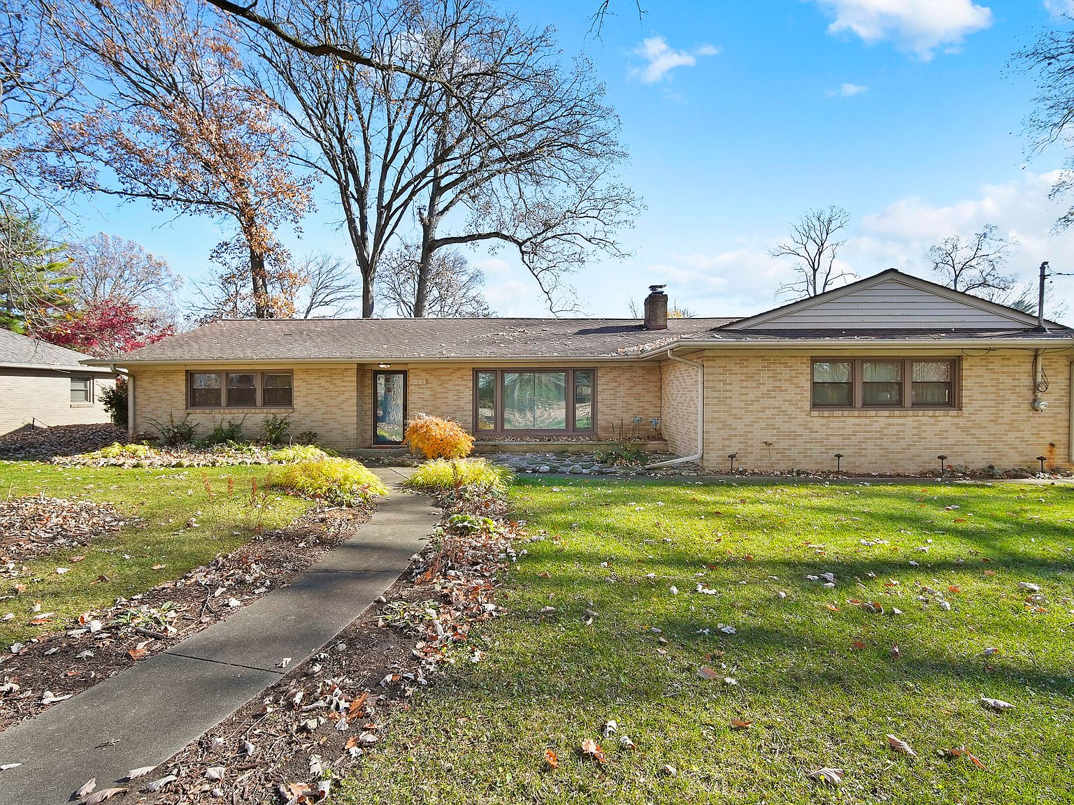 1051 S Brown St, Jackson, MI 49203 Zillow