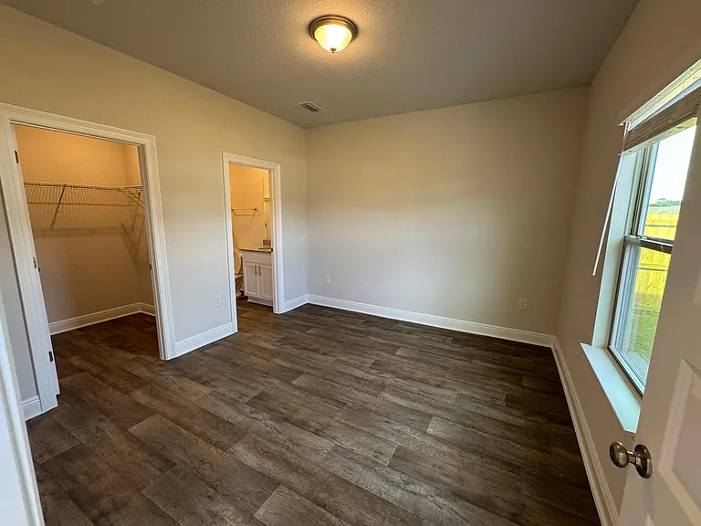 13668 Logan Pl — Photo 11
