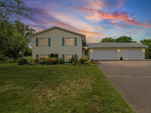 3021 Mary Ct, Saint Paul, MN 55109