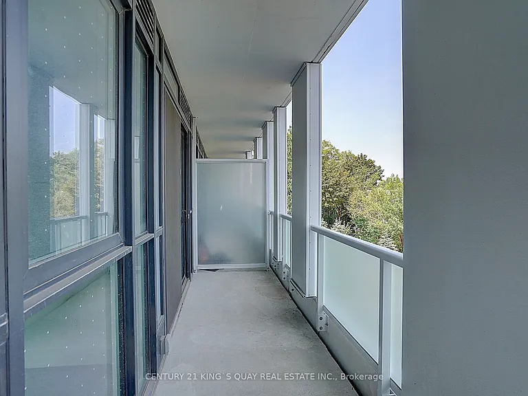 188 Fairview Mall Dr #219 — Photo 47