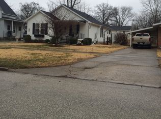 306 S Elliott St, Olney, IL 62450