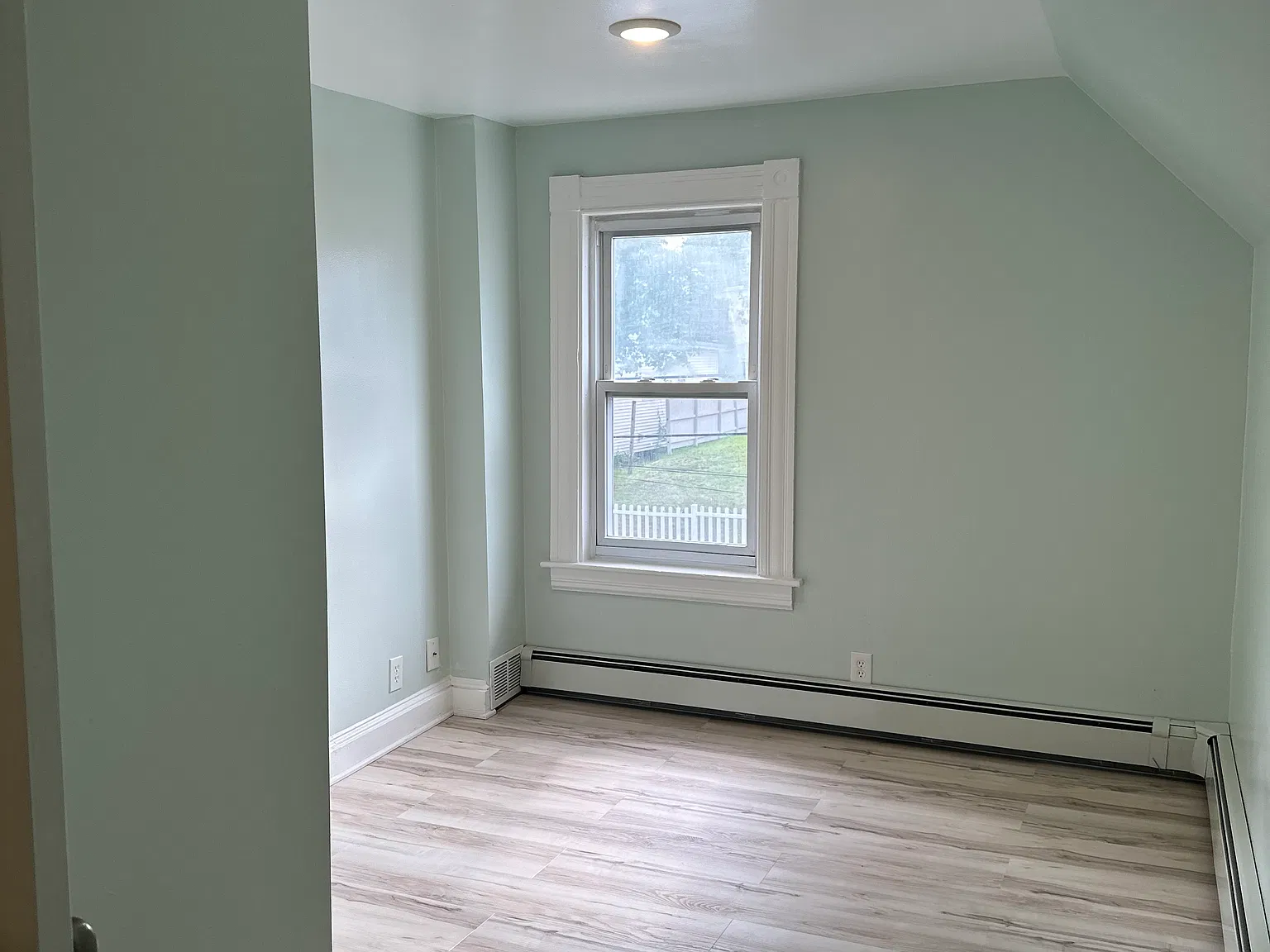 3 bed, 1200 sqft, $2,450 — Photo 1