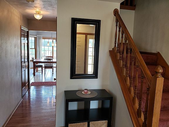 3rd image of 1655 Old Field Ct