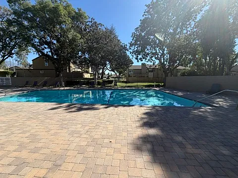 4 bed, 2.5 bath, 1507 sqft, $1,000 — Photo 1