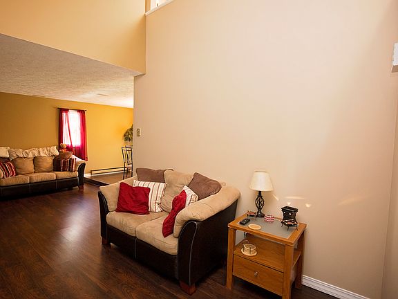 5th image of 164 Greenway Dr