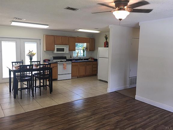 5th image of 1407 Croquet Dr