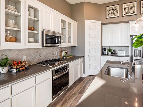 7th image of this home