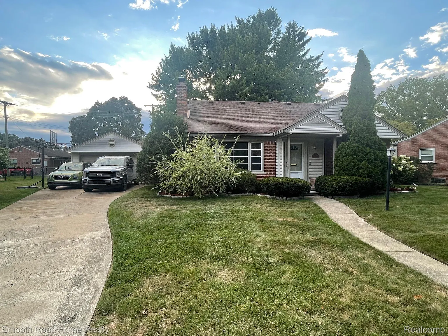 1414 Fairway Ct photo 1