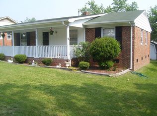 703 Maryland Pl, High Point, NC 27263