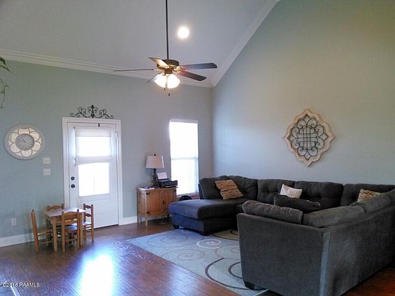 4th image of 297 Pioneer Ln