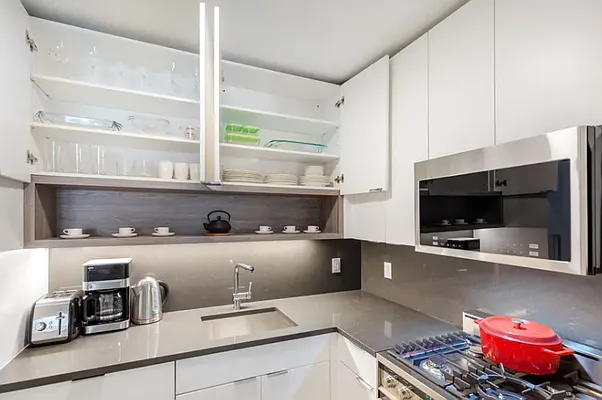 Rented by Greystar | media 27