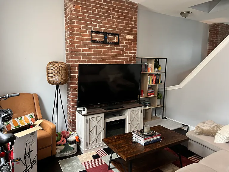 5126 Dresden Way — Photo 4